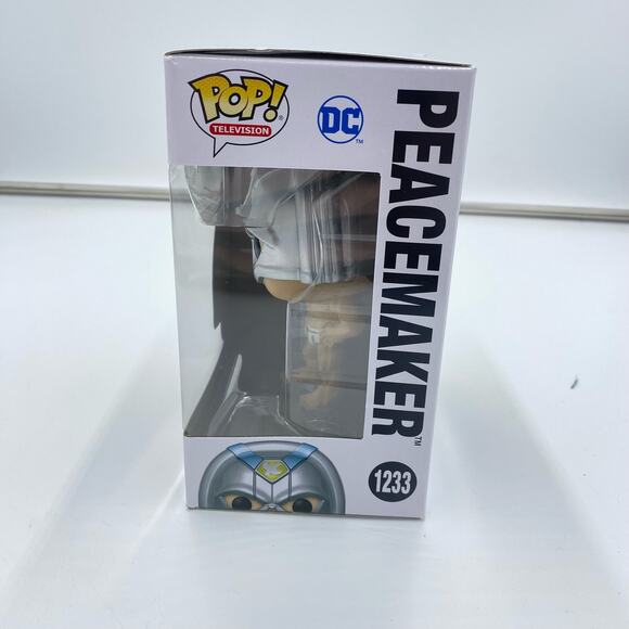 Funko Pop! Vinyl: DC Comics - Peacemaker #1233 NIB - Picture 2 of 6